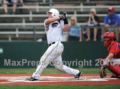 Thumbnail 3 in Midway vs Whitehouse (Texas 4A Region II Playoffs) photogallery.