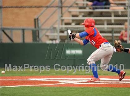 Thumbnail 1 in Midway vs Whitehouse (Texas 4A Region II Playoffs) photogallery.