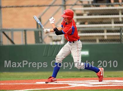 Thumbnail 2 in Midway vs Whitehouse (Texas 4A Region II Playoffs) photogallery.