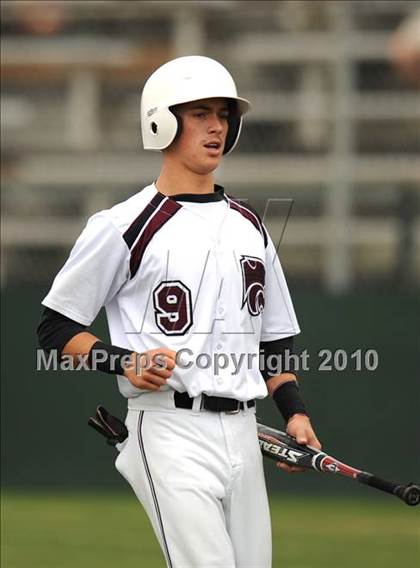 Thumbnail 2 in Midway vs Whitehouse (Texas 4A Region II Playoffs) photogallery.
