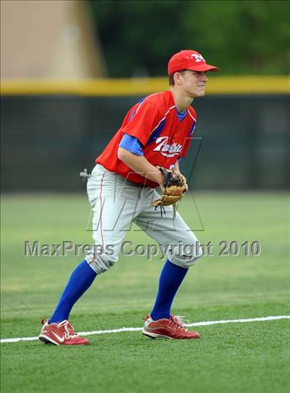 Thumbnail 2 in Midway vs Whitehouse (Texas 4A Region II Playoffs) photogallery.