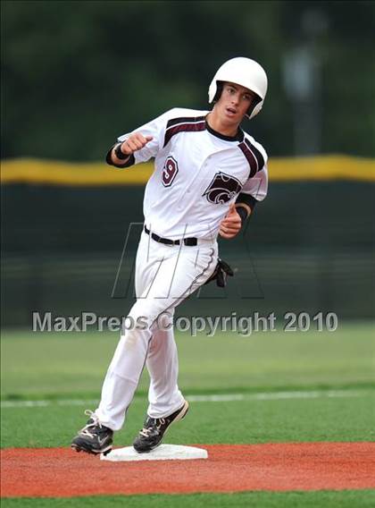 Thumbnail 2 in Midway vs Whitehouse (Texas 4A Region II Playoffs) photogallery.