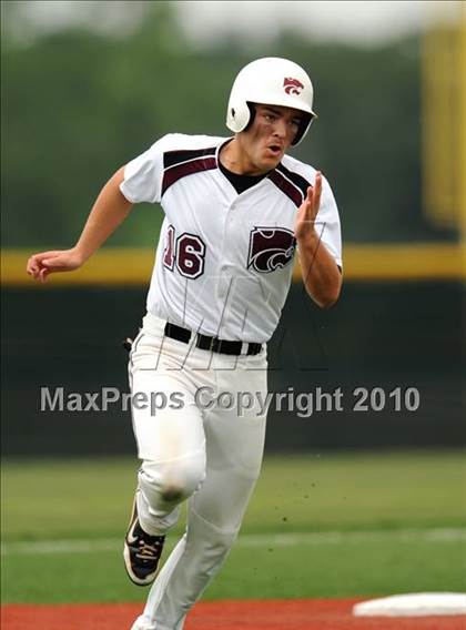 Thumbnail 3 in Midway vs Whitehouse (Texas 4A Region II Playoffs) photogallery.