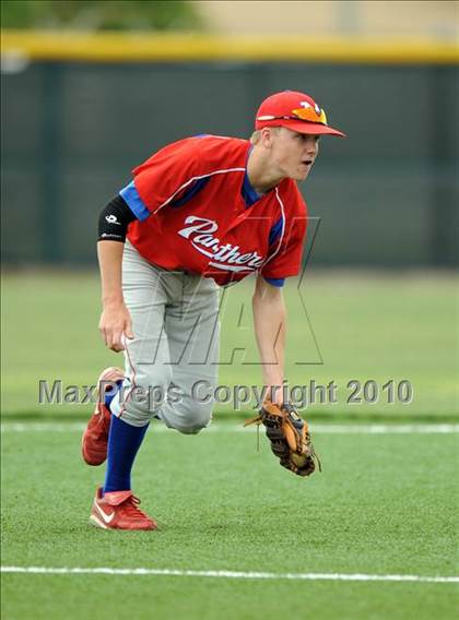Thumbnail 1 in Midway vs Whitehouse (Texas 4A Region II Playoffs) photogallery.