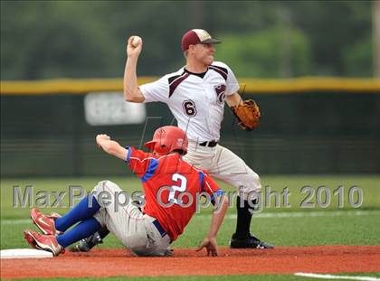 Thumbnail 1 in Midway vs Whitehouse (Texas 4A Region II Playoffs) photogallery.