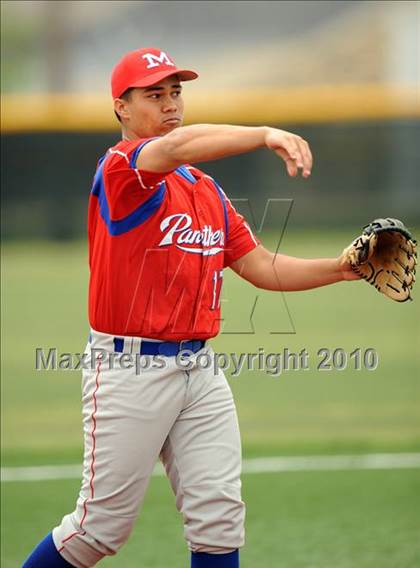 Thumbnail 1 in Midway vs Whitehouse (Texas 4A Region II Playoffs) photogallery.