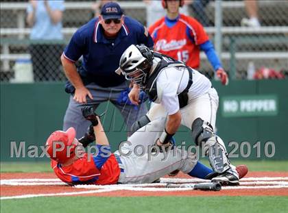 Thumbnail 1 in Midway vs Whitehouse (Texas 4A Region II Playoffs) photogallery.