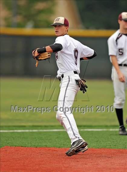 Thumbnail 2 in Midway vs Whitehouse (Texas 4A Region II Playoffs) photogallery.