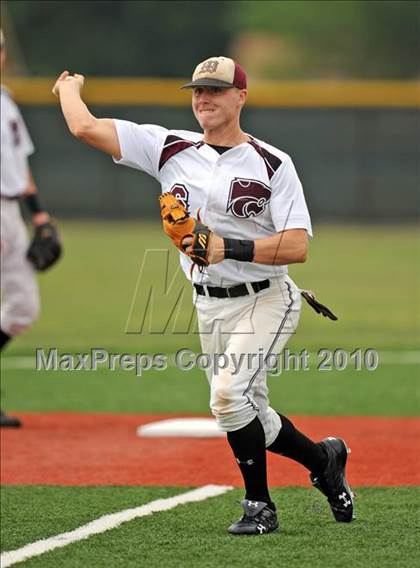 Thumbnail 1 in Midway vs Whitehouse (Texas 4A Region II Playoffs) photogallery.