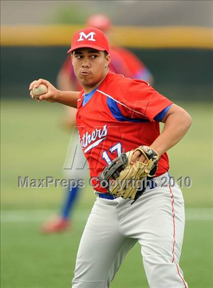 Thumbnail 2 in Midway vs Whitehouse (Texas 4A Region II Playoffs) photogallery.