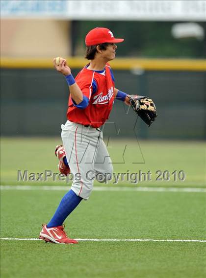 Thumbnail 2 in Midway vs Whitehouse (Texas 4A Region II Playoffs) photogallery.