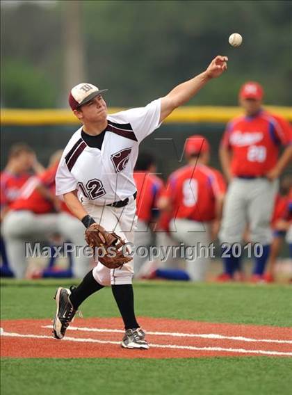 Thumbnail 1 in Midway vs Whitehouse (Texas 4A Region II Playoffs) photogallery.