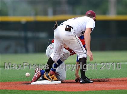 Thumbnail 3 in Midway vs Whitehouse (Texas 4A Region II Playoffs) photogallery.