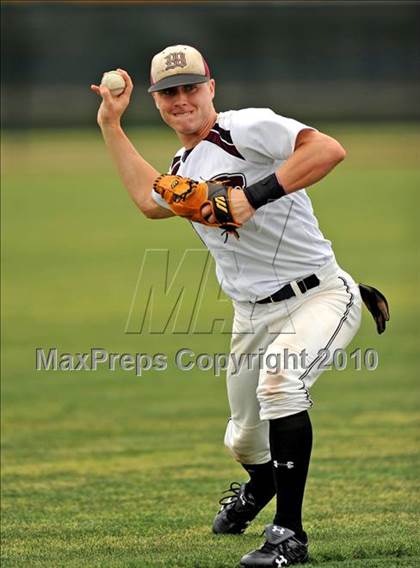 Thumbnail 2 in Midway vs Whitehouse (Texas 4A Region II Playoffs) photogallery.