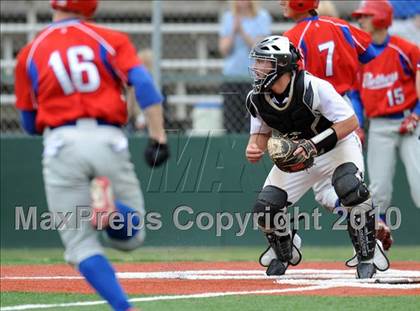 Thumbnail 1 in Midway vs Whitehouse (Texas 4A Region II Playoffs) photogallery.