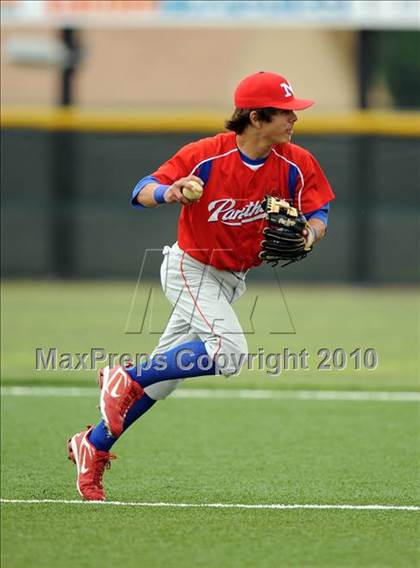 Thumbnail 1 in Midway vs Whitehouse (Texas 4A Region II Playoffs) photogallery.