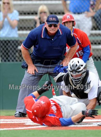 Thumbnail 2 in Midway vs Whitehouse (Texas 4A Region II Playoffs) photogallery.