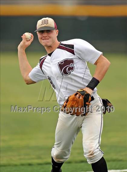 Thumbnail 2 in Midway vs Whitehouse (Texas 4A Region II Playoffs) photogallery.