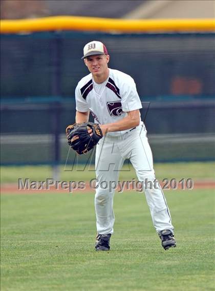 Thumbnail 2 in Midway vs Whitehouse (Texas 4A Region II Playoffs) photogallery.