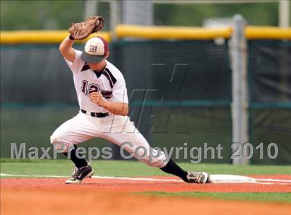 Thumbnail 3 in Midway vs Whitehouse (Texas 4A Region II Playoffs) photogallery.