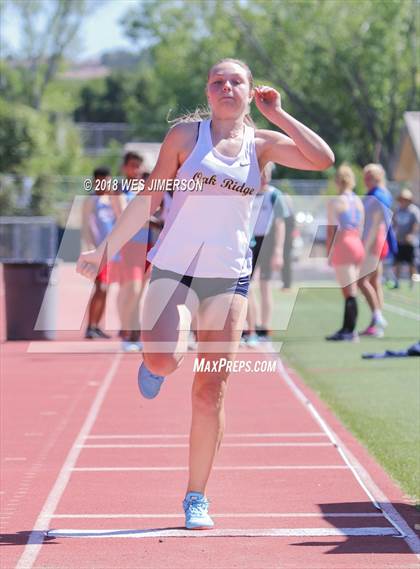 Thumbnail 3 in Sierra Foothill League Tri Meet photogallery.