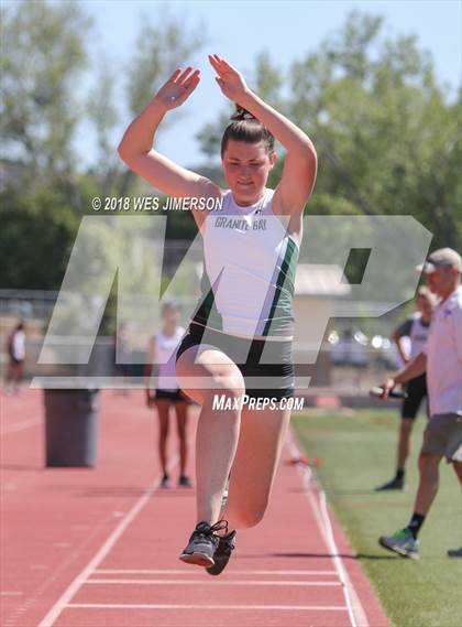 Thumbnail 1 in Sierra Foothill League Tri Meet photogallery.