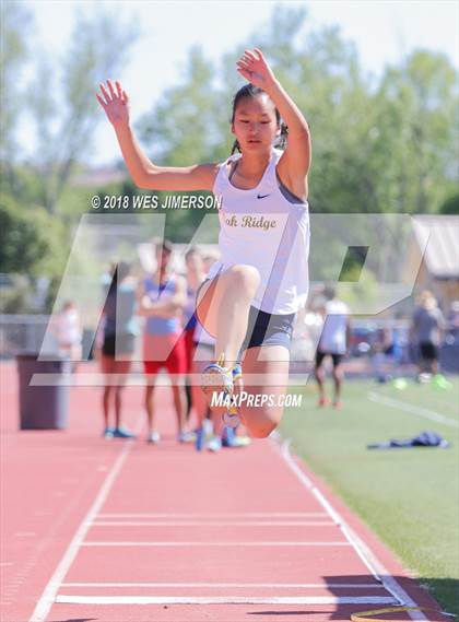 Thumbnail 3 in Sierra Foothill League Tri Meet photogallery.