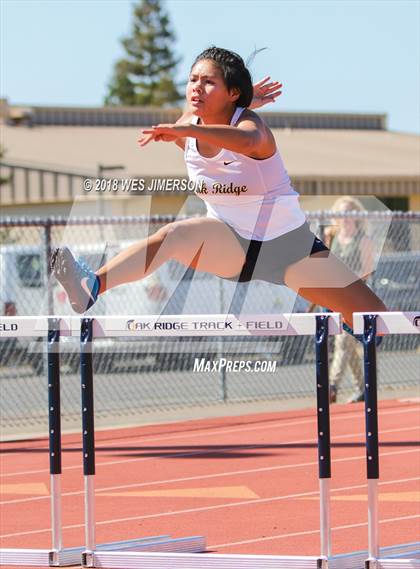 Thumbnail 3 in Sierra Foothill League Tri Meet photogallery.
