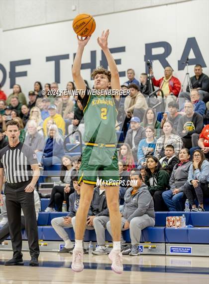 Thumbnail 3 in North vs. Kingsburg photogallery.