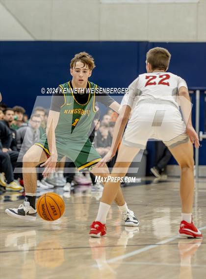Thumbnail 2 in North vs. Kingsburg photogallery.
