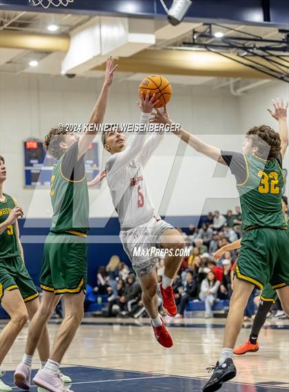 Thumbnail 3 in North vs. Kingsburg photogallery.