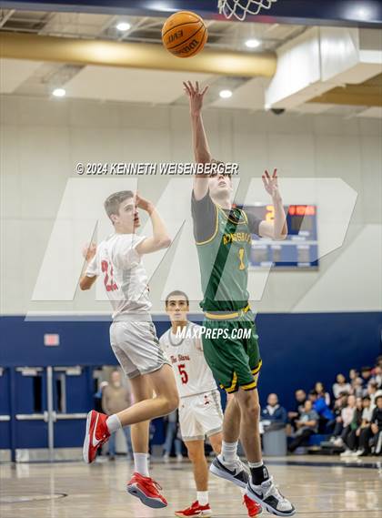Thumbnail 1 in North vs. Kingsburg photogallery.