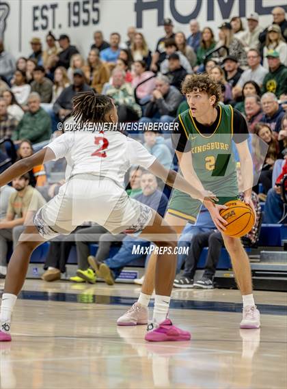 Thumbnail 3 in North vs. Kingsburg photogallery.