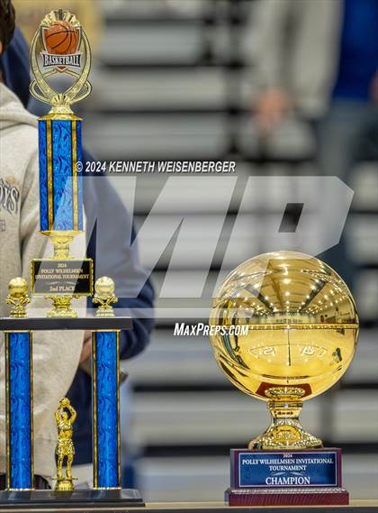 Thumbnail 3 in North vs. Kingsburg photogallery.