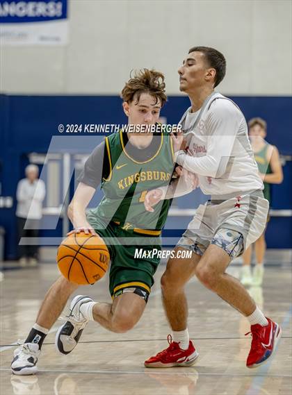 Thumbnail 3 in North vs. Kingsburg photogallery.
