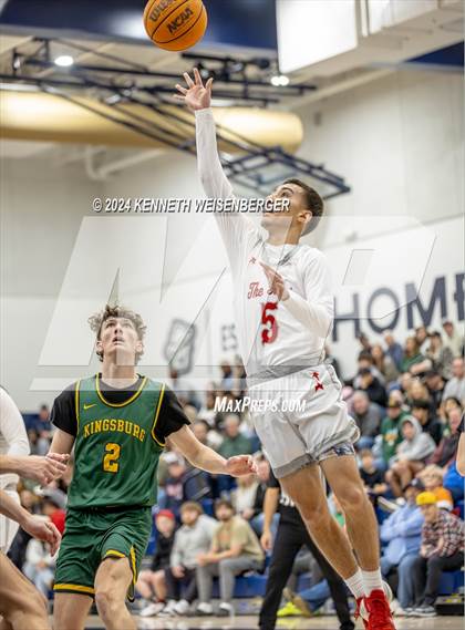 Thumbnail 2 in North vs. Kingsburg photogallery.