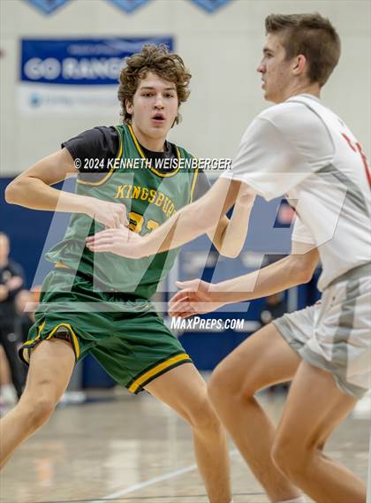 Thumbnail 1 in North vs. Kingsburg photogallery.
