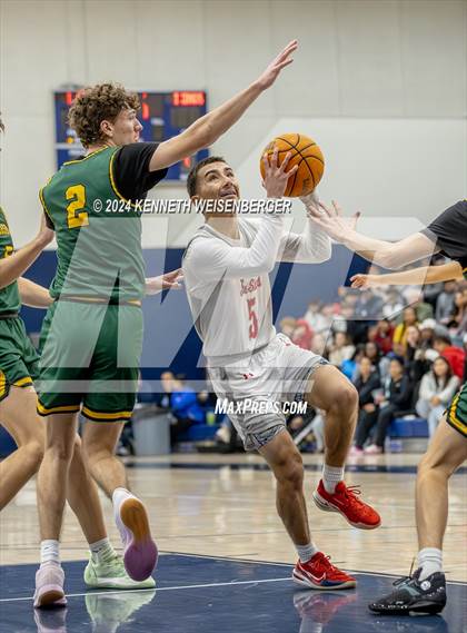 Thumbnail 1 in North vs. Kingsburg photogallery.
