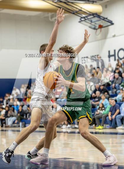 Thumbnail 2 in North vs. Kingsburg photogallery.