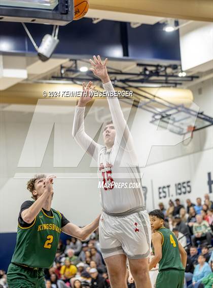 Thumbnail 1 in North vs. Kingsburg photogallery.