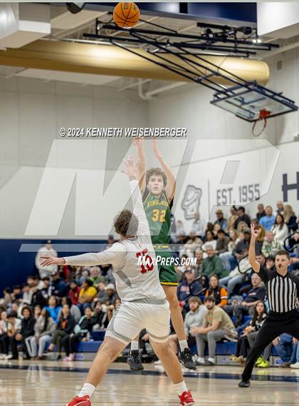 Thumbnail 3 in North vs. Kingsburg photogallery.