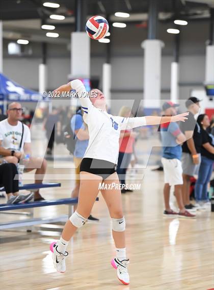 Thumbnail 3 in La Jolla Country Day vs. Rancho (Nike TOC Southwest) photogallery.