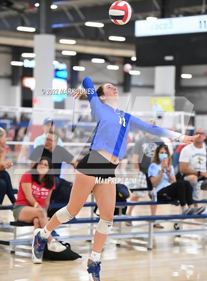 Thumbnail 1 in La Jolla Country Day vs. Rancho (Nike TOC Southwest) photogallery.