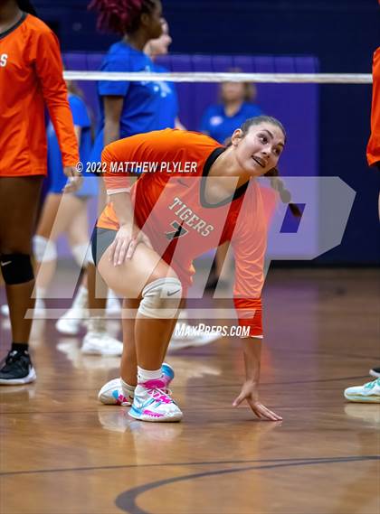 Thumbnail 2 in South View vs Triton (Jack Britt's 19th Annual Volleyball Jamboree)(scrimmage) photogallery.