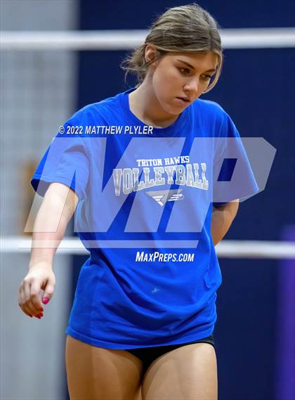 Thumbnail 3 in South View vs Triton (Jack Britt's 19th Annual Volleyball Jamboree)(scrimmage) photogallery.