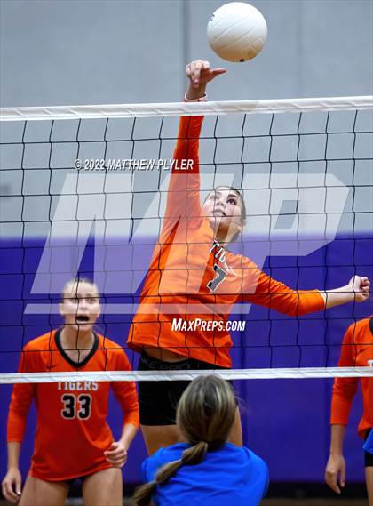 Thumbnail 1 in South View vs Triton (Jack Britt's 19th Annual Volleyball Jamboree)(scrimmage) photogallery.