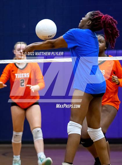 Thumbnail 1 in South View vs Triton (Jack Britt's 19th Annual Volleyball Jamboree)(scrimmage) photogallery.