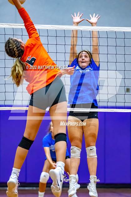 Thumbnail 1 in South View vs Triton (Jack Britt's 19th Annual Volleyball Jamboree)(scrimmage) photogallery.