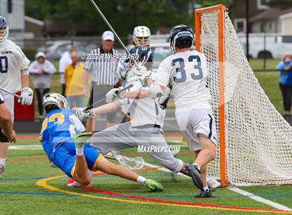 Thumbnail 3 in Comsewogue vs. Smithtown West (Section XI Div II Class B Championship) photogallery.