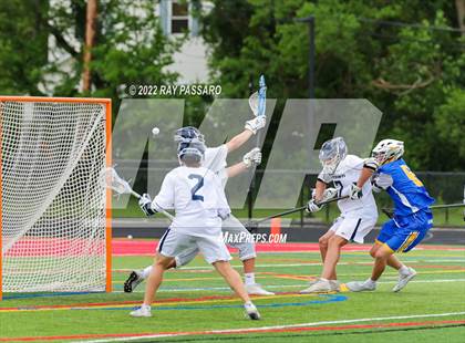 Thumbnail 3 in Comsewogue vs. Smithtown West (Section XI Div II Class B Championship) photogallery.